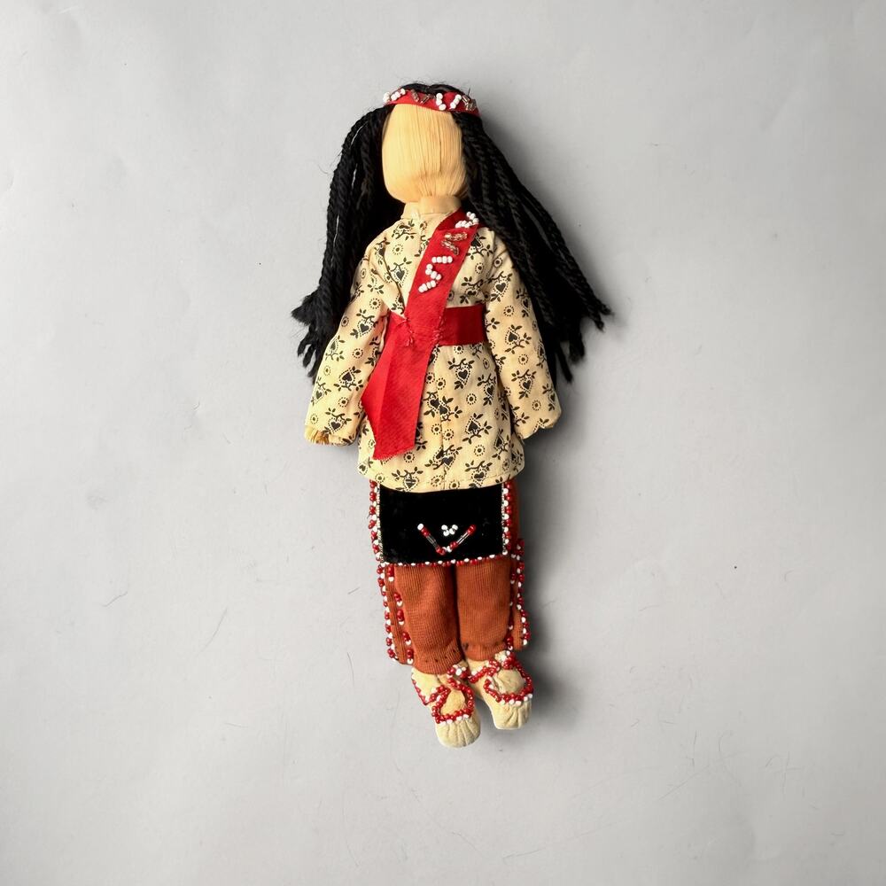VTG Native America Corn Husk Doll Hand-Beaded Toy 9.25” Tall Leather Moccasin